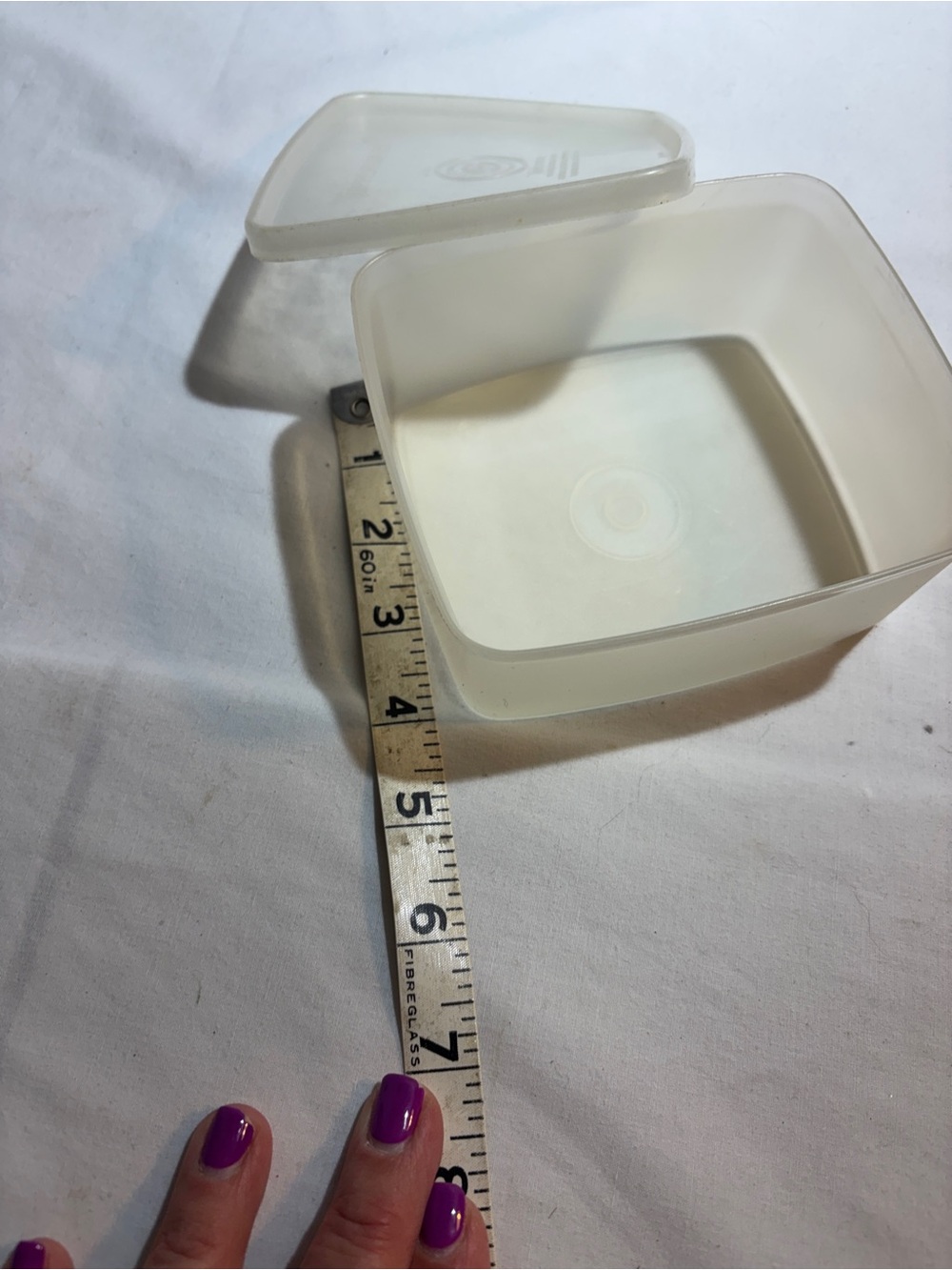 Vintage Tupperware Square Bowl with lid - Picture 5 of 6
